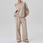 Lily | Sporty Casual Two-Piece Set with Off-Shoulder Design