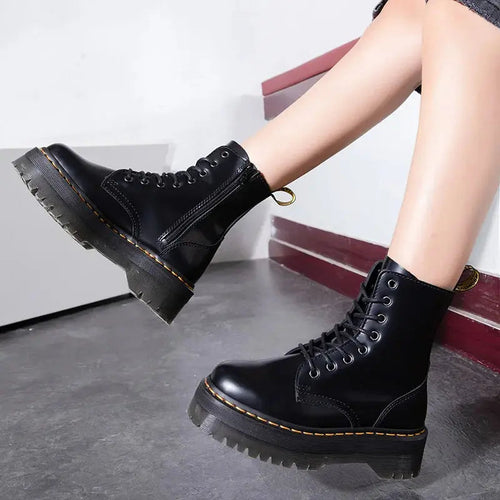 Elcevi | Bold Platform Lace-Up Boots For Women
