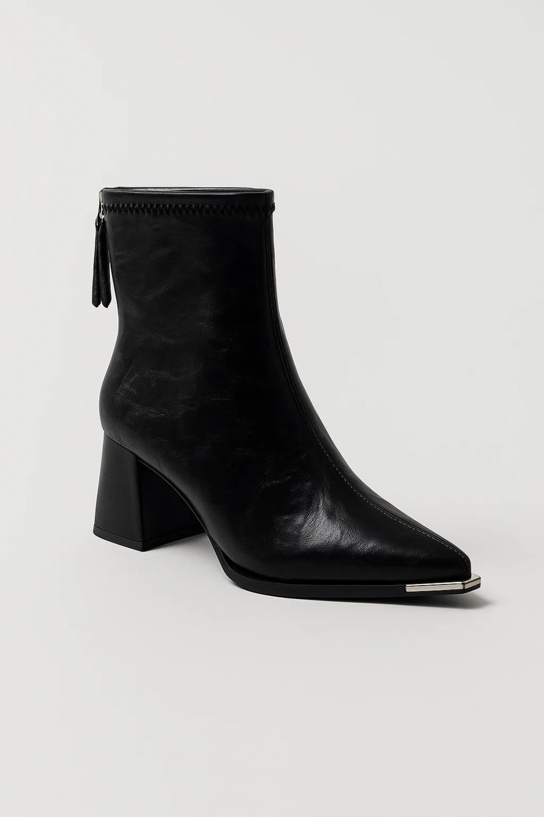 Cloe - Ankle Boots with Block Heel