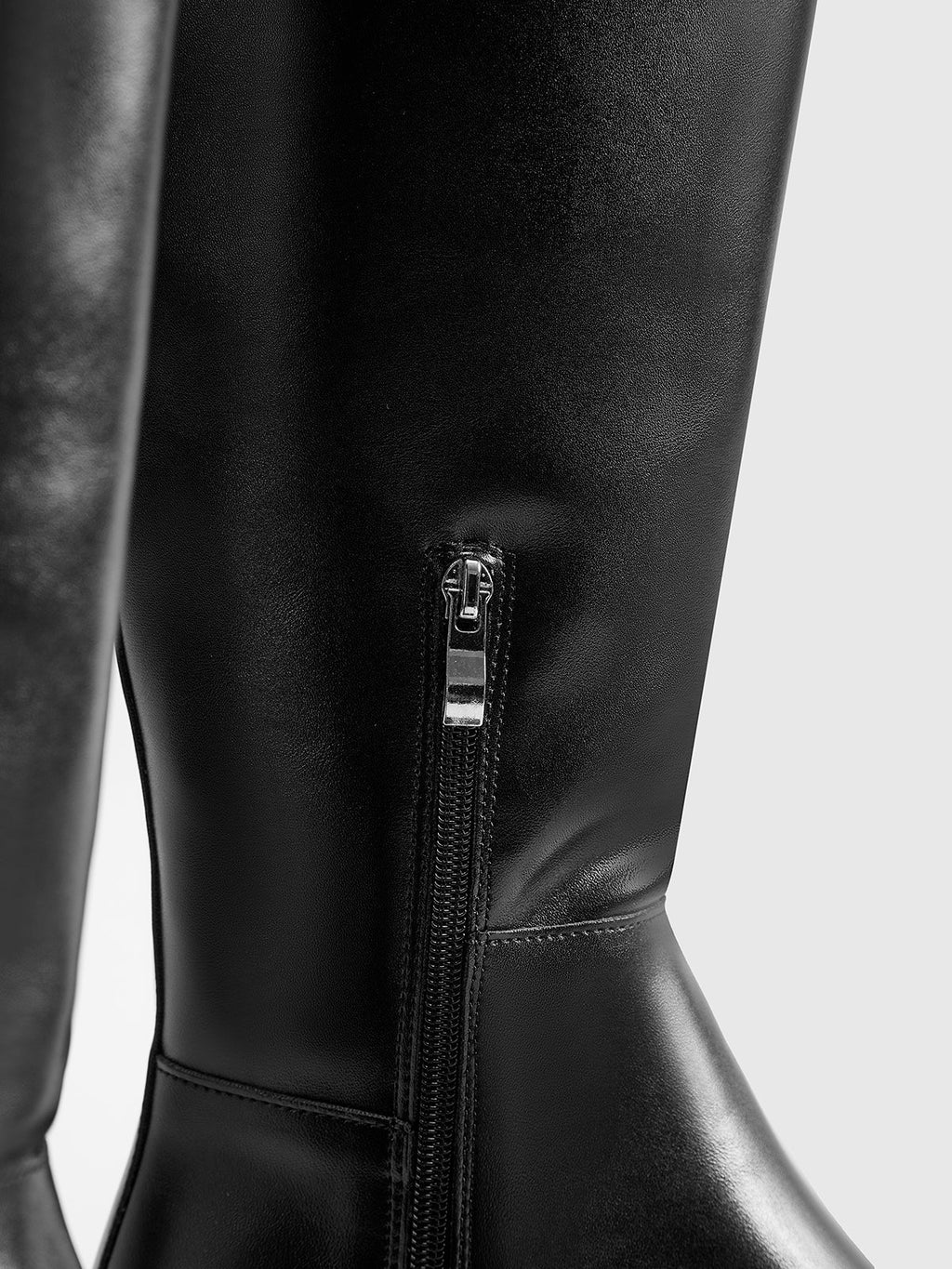 Lyana | Minimal Knee-High Boots