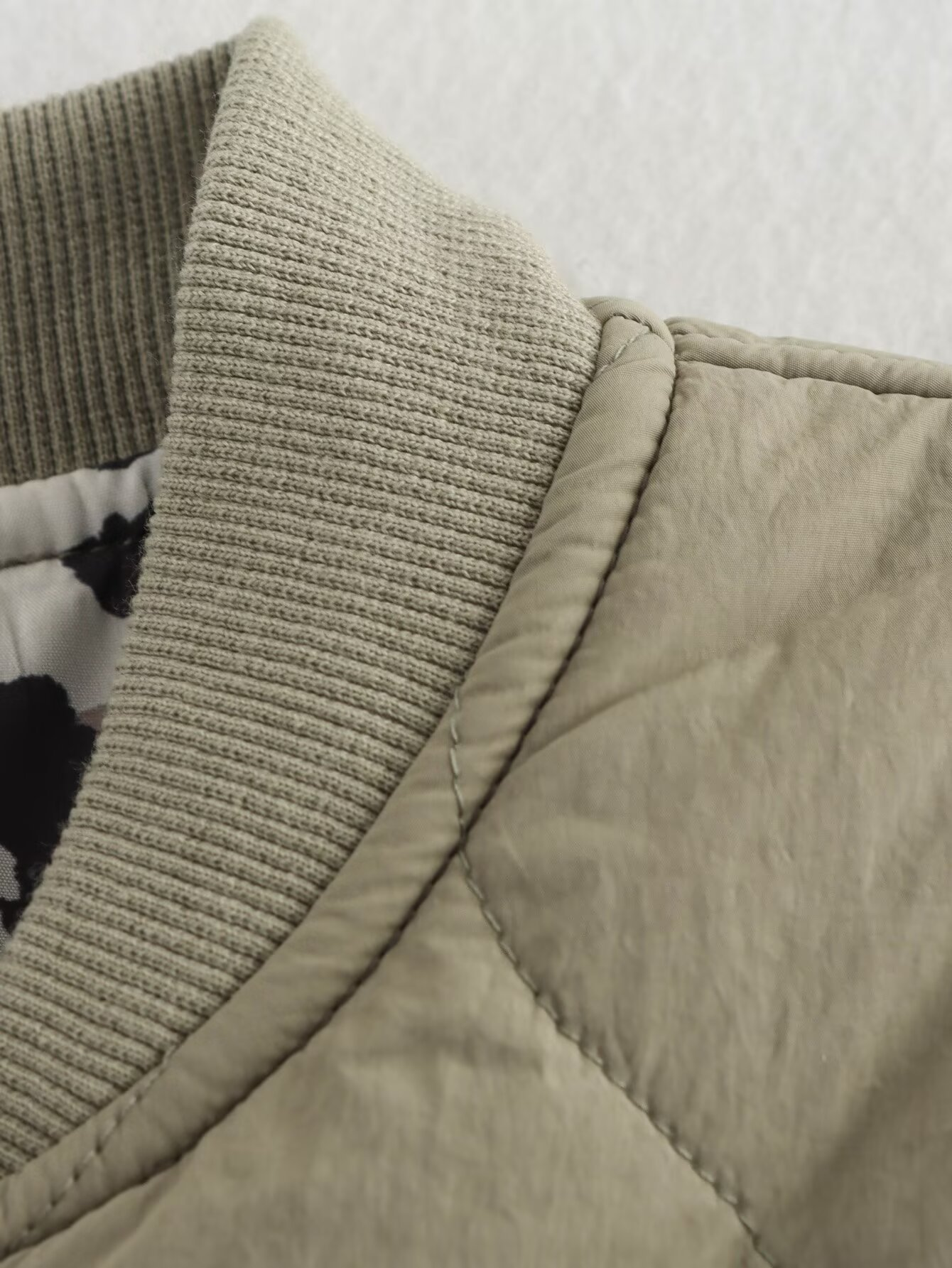 Uma | Luxury Mid-Length Jacket with Trendy Stitching - Leopard Print