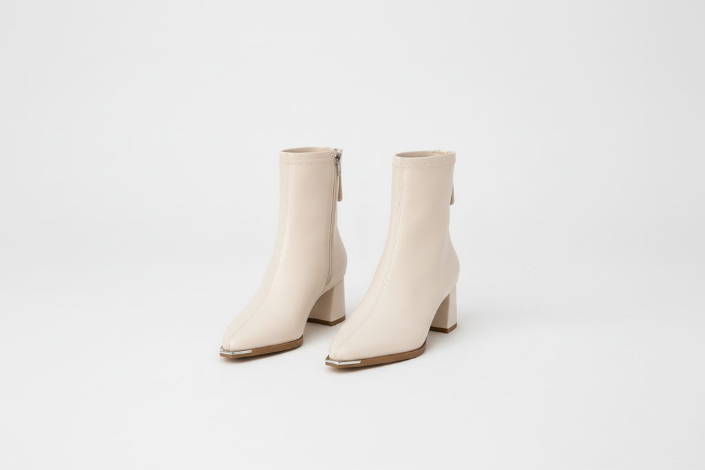 Cloe - Ankle Boots with Block Heel