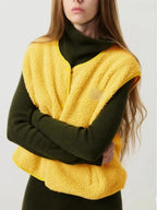 Lia | Women's sleeveless vest with snap buttons, round neckline