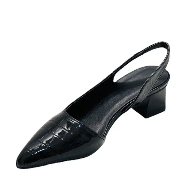 Elegant Pumps with Pointed Toe and Block Heel - Elena