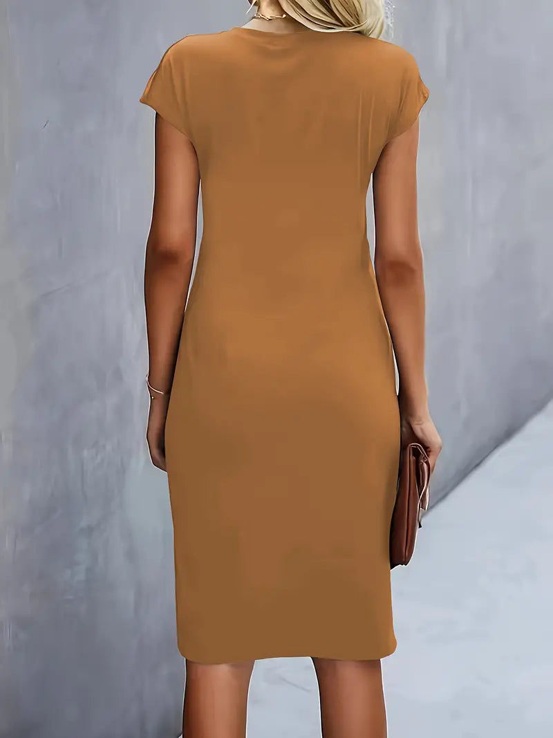 Catrien – Timeless Midi Dress with Flattering Silhouette