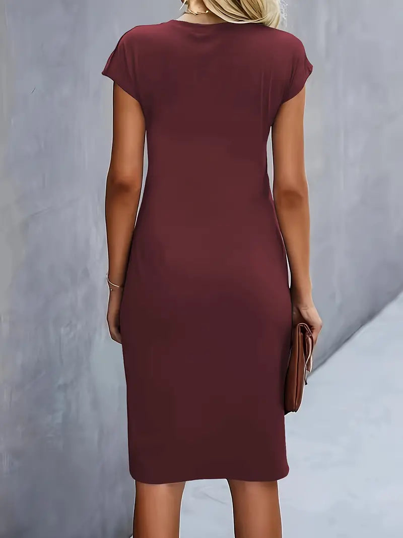 Catrien – Timeless Midi Dress with Flattering Silhouette
