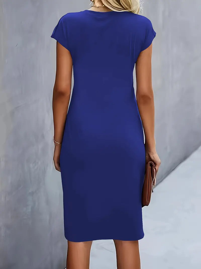 Catrien – Timeless Midi Dress with Flattering Silhouette