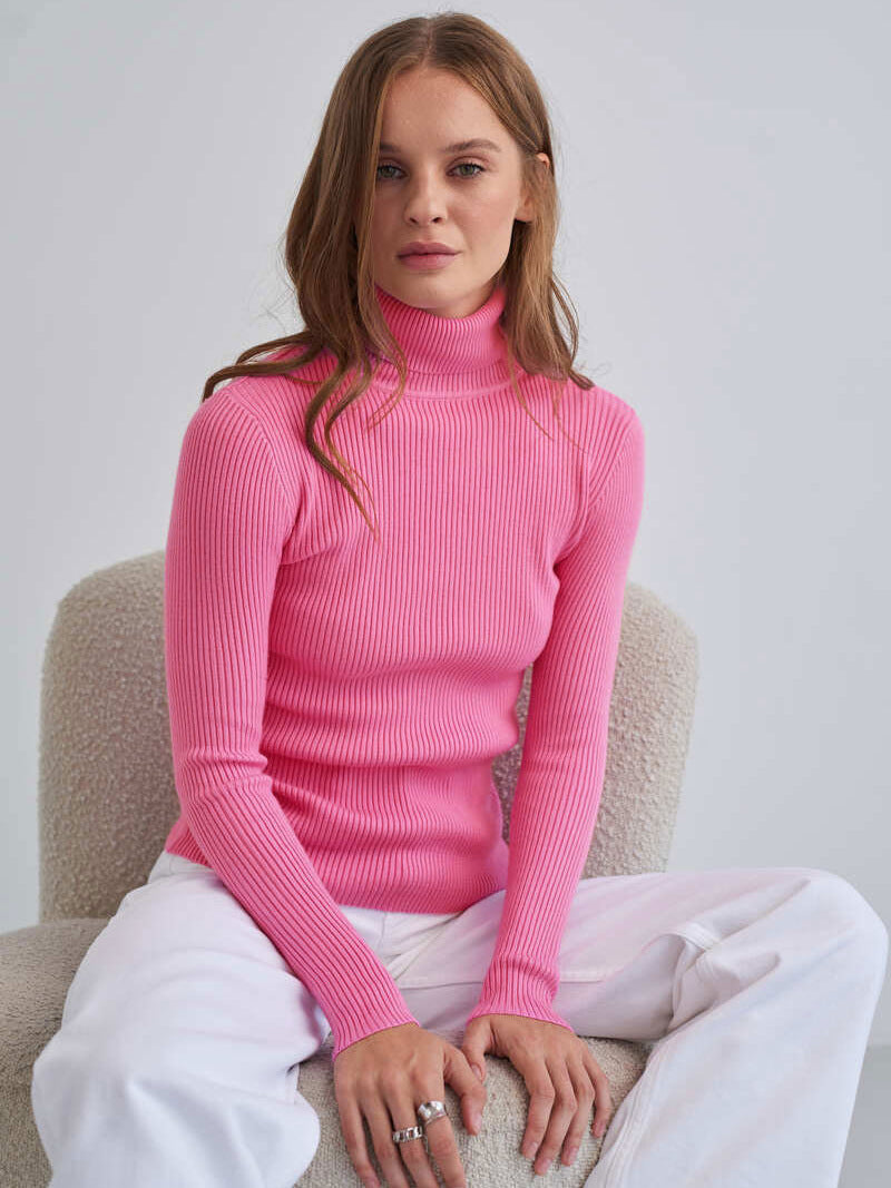 ISA | Classic cotton turtleneck sweater