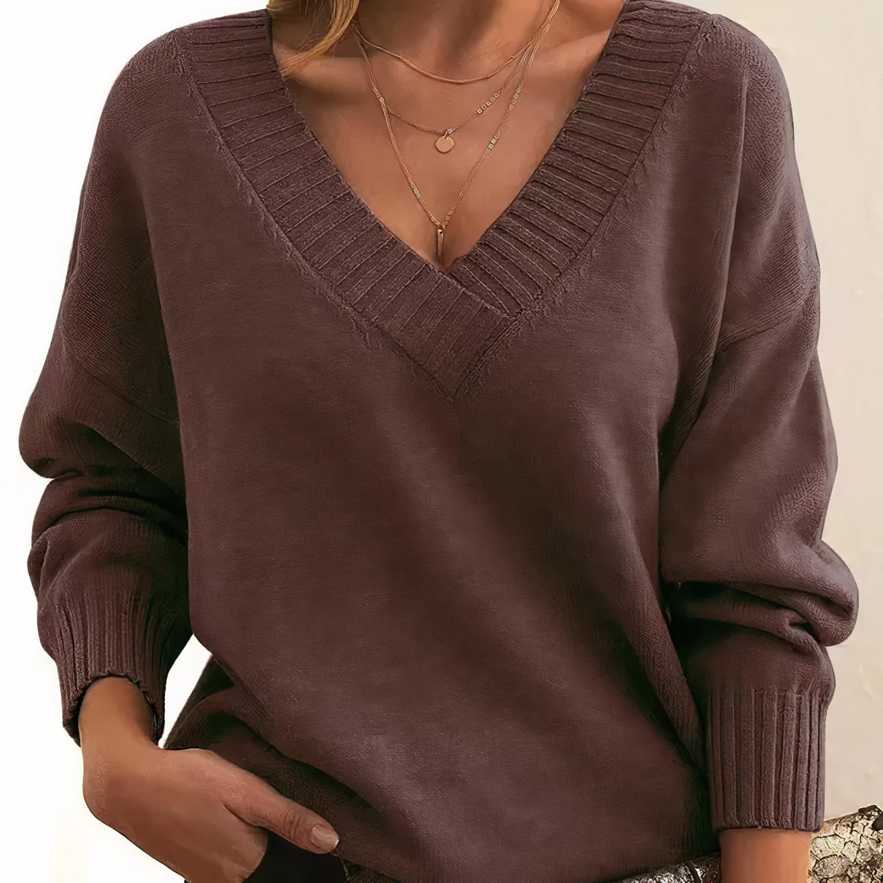 Elira - Soft Knit Feel V-Neck Pullover
