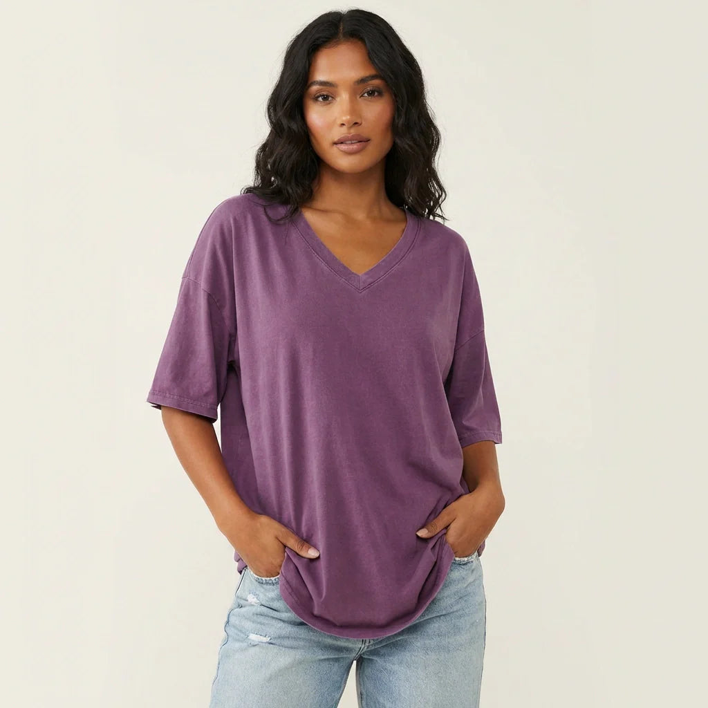Livy | Women's Oversized V-Neck T-Shirt