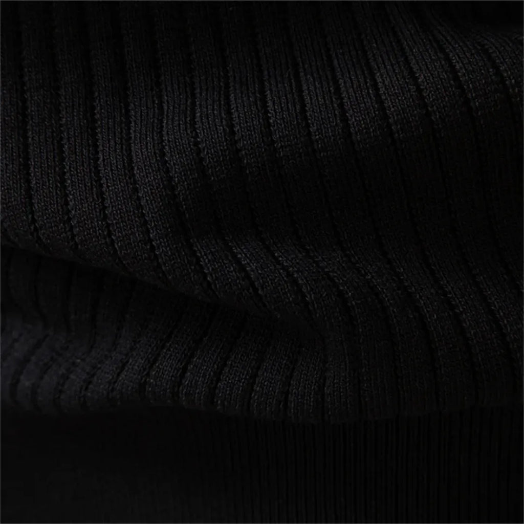 Liam Men's - Tailored Sweater with Round Neck and Button Closure