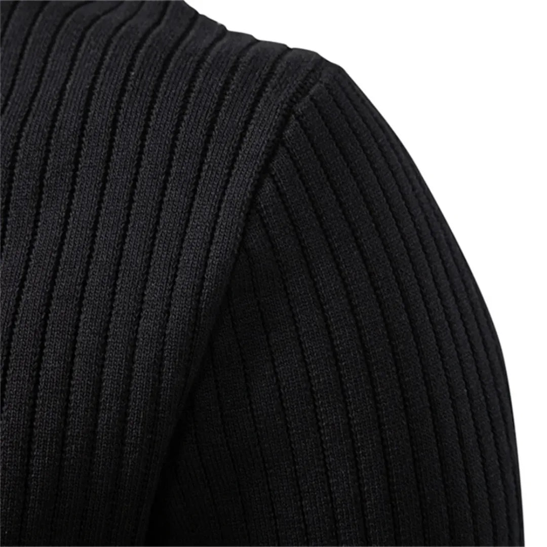 Liam Men's - Tailored Sweater with Round Neck and Button Closure