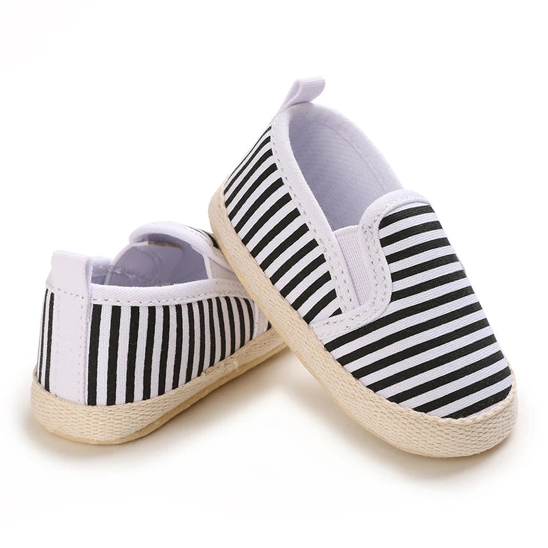 ISA | 4-color toddler non-slip baby shoes baby canvas classic sneakers newborn sports shoes baby boys girls first walker shoes