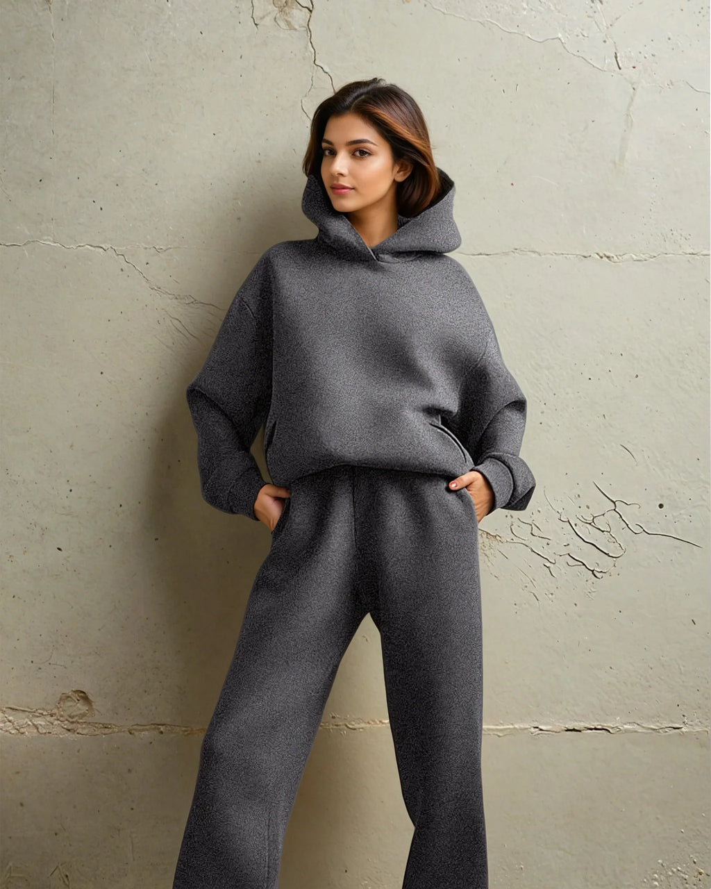 Sophia Esra - Comfortable Fleece Loungewear Set