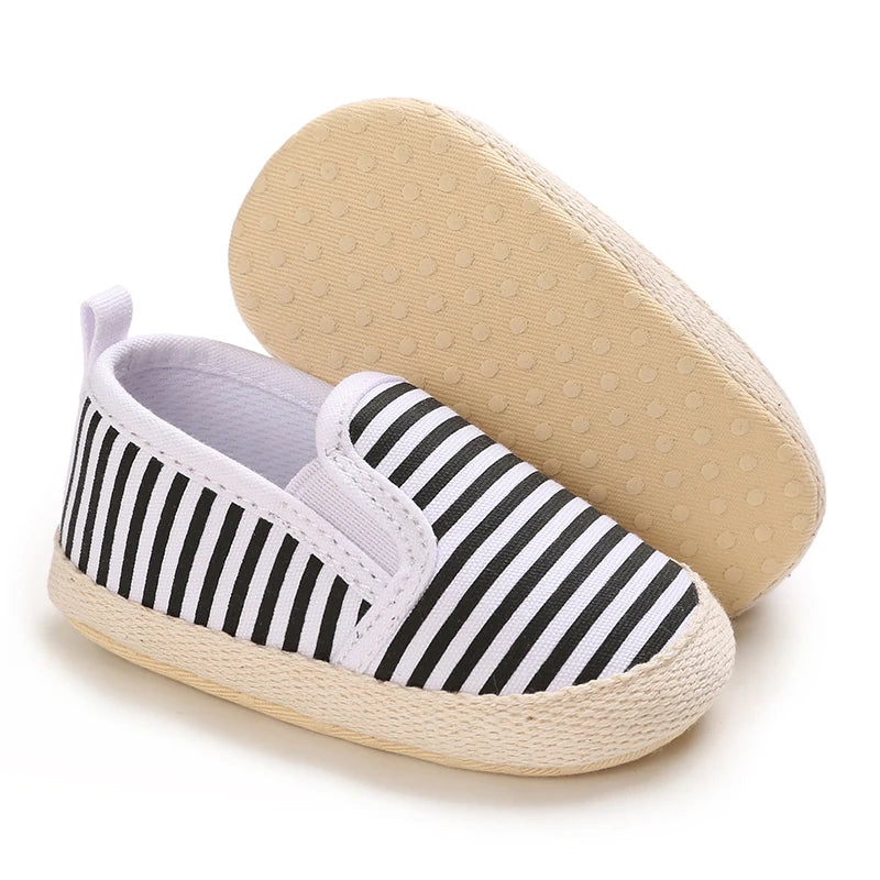 ISA | 4-color toddler non-slip baby shoes baby canvas classic sneakers newborn sports shoes baby boys girls first walker shoes