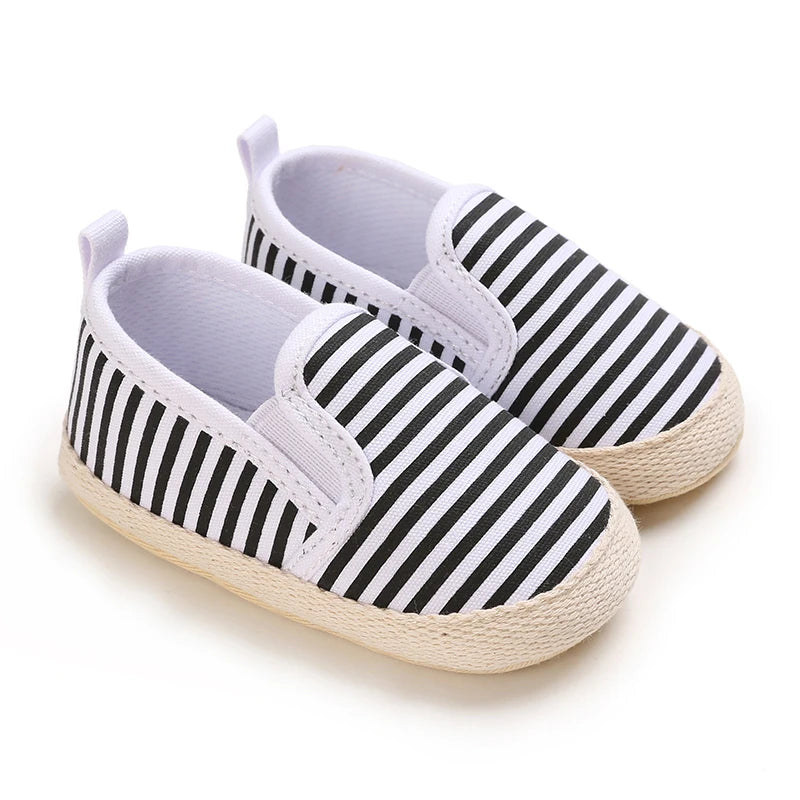 ISA | 4-color toddler non-slip baby shoes baby canvas classic sneakers newborn sports shoes baby boys girls first walker shoes