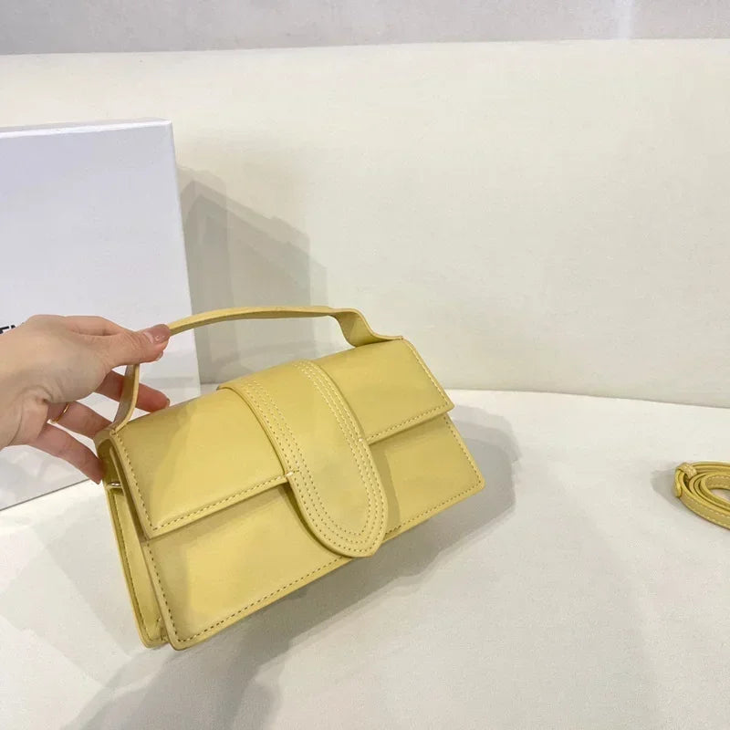 Annet Beaumont - Elegant Mini Handbag in Cognac
