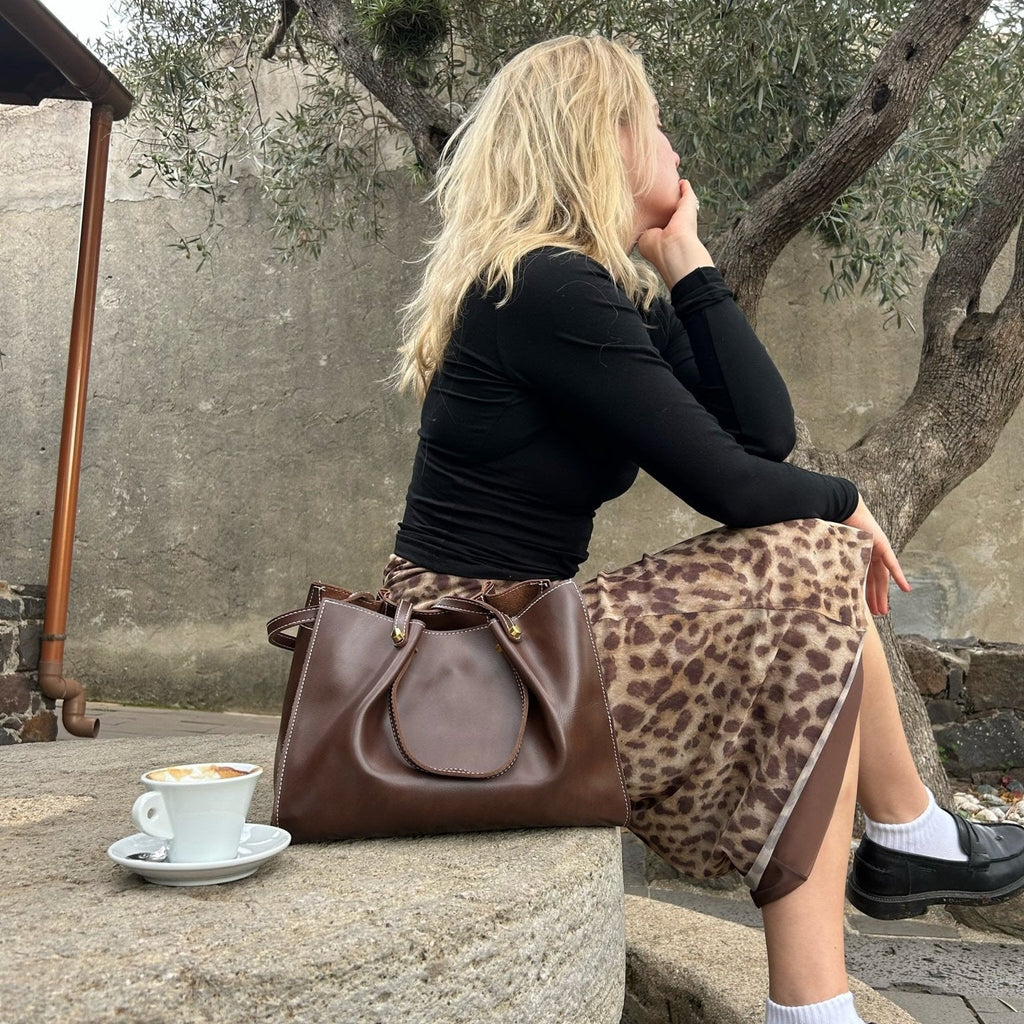 Claire | Spacious Shoulder Bag in Vegan Leather - Handmade, Elegant, and Functional