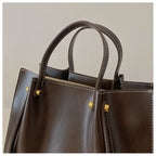 Claire | Spacious Shoulder Bag in Vegan Leather - Handmade, Elegant, and Functional