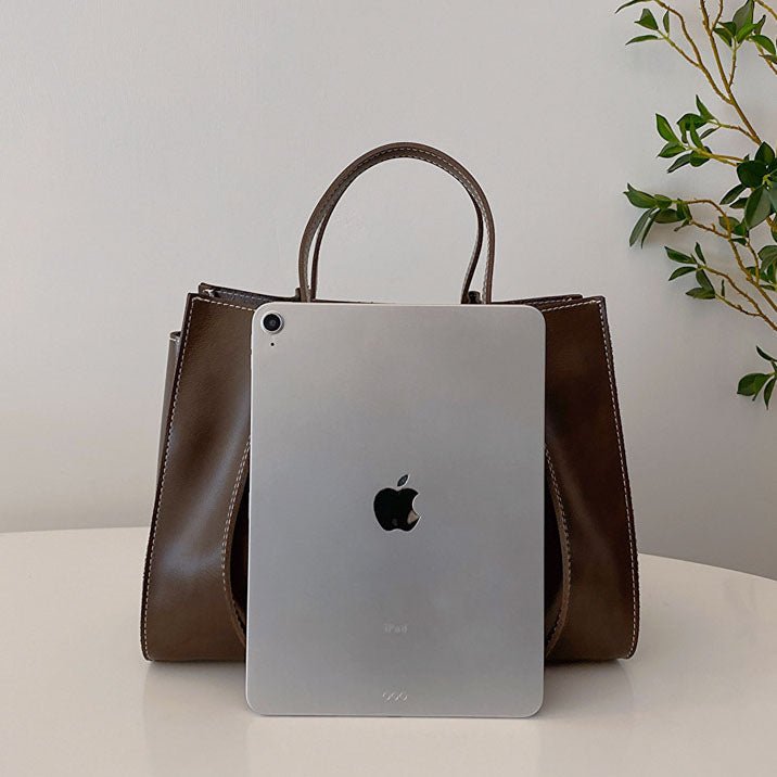 Claire | Spacious Shoulder Bag in Vegan Leather - Handmade, Elegant, and Functional