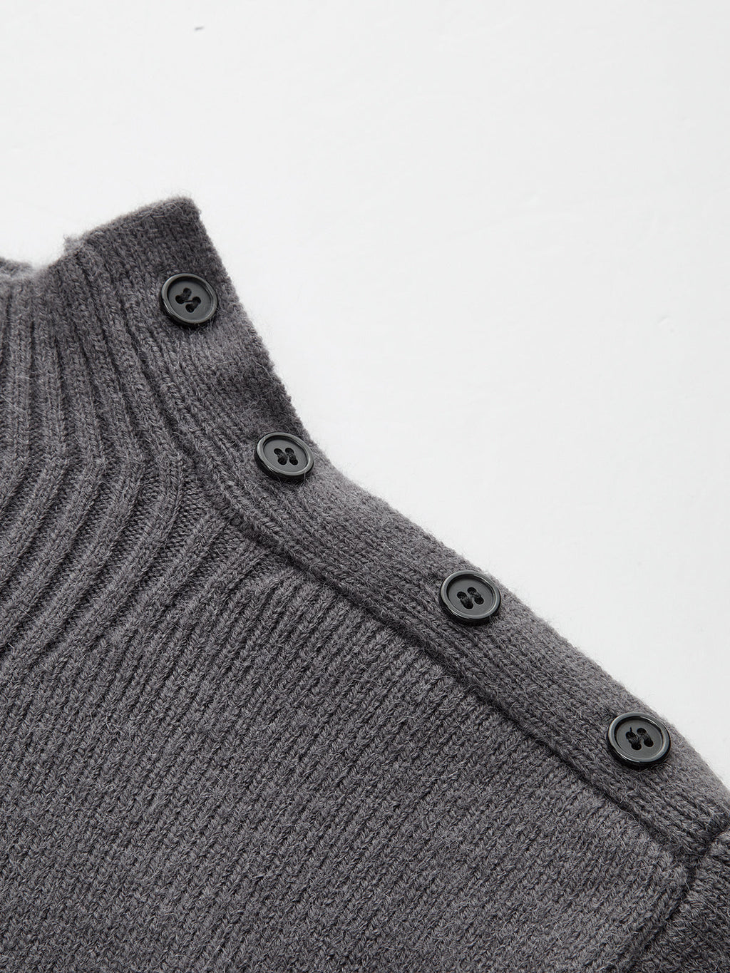 Mary | Cropped Knitted Sweater with Puff Sleeves