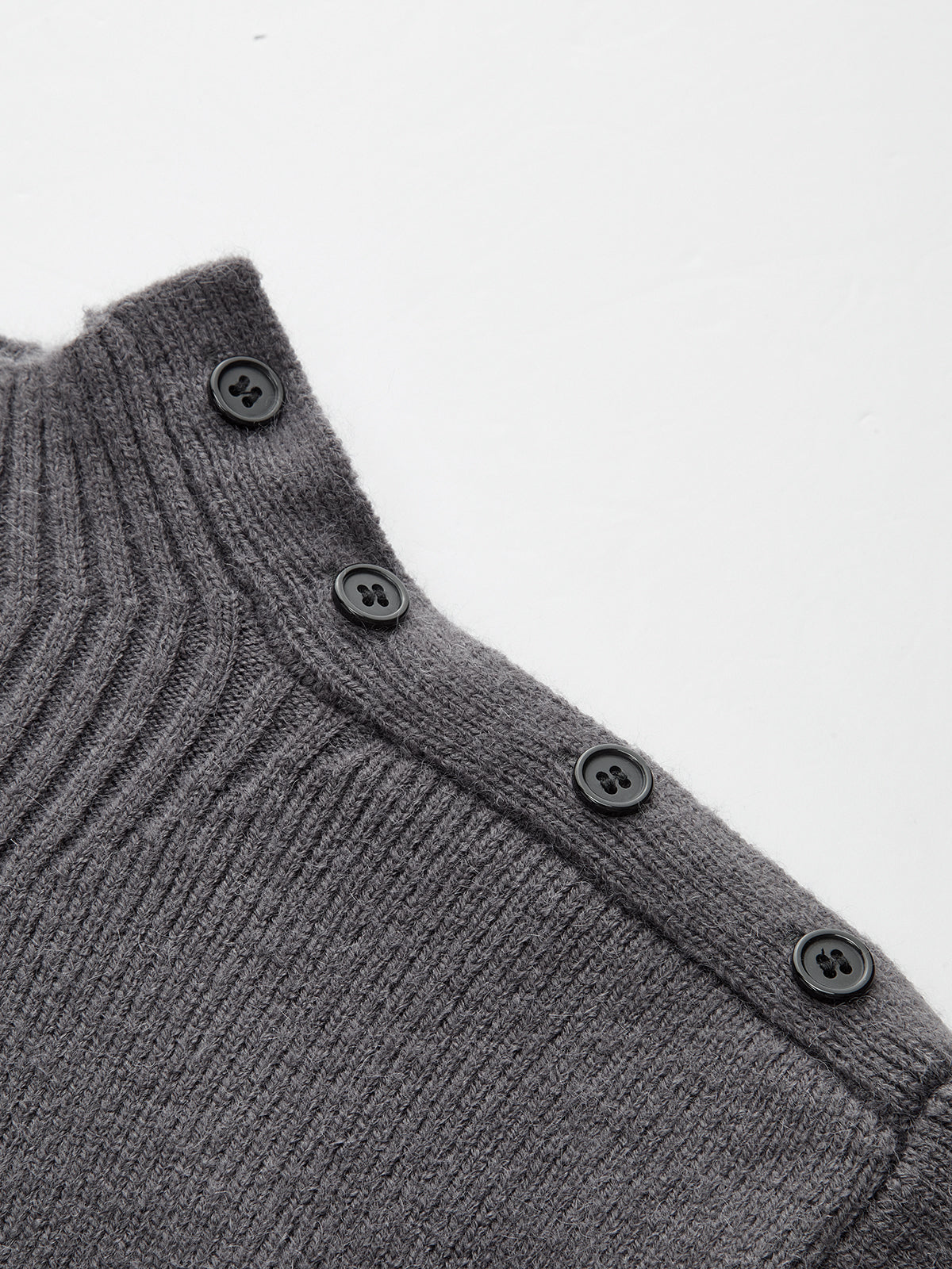 Mary | Cropped Knitted Sweater with Puff Sleeves