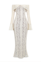 Elcevi | Maternity Dress With Lace And Flowing Fit Elegance For Women