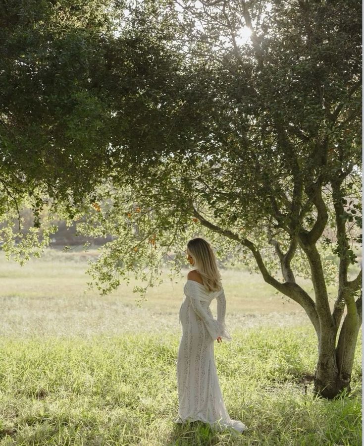 Elcevi | Maternity Dress With Lace And Flowing Fit Elegance For Women