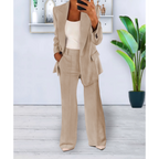 Ellen - Two-Piece Women's Suit with Pockets