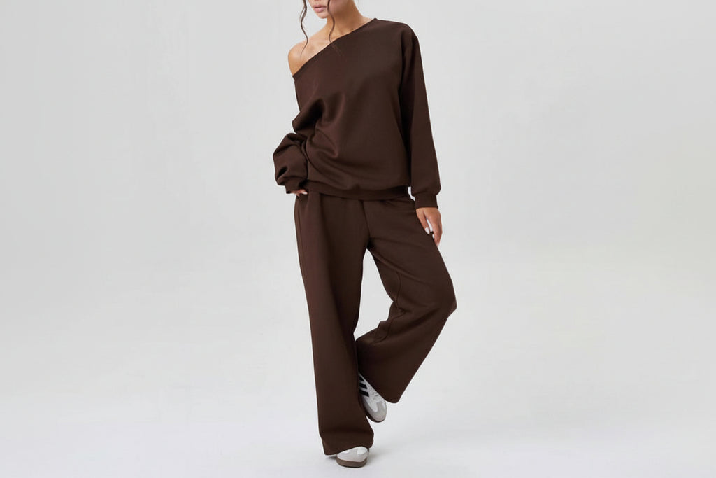 Lily | Sporty Casual Two-Piece Set with Off-Shoulder Design