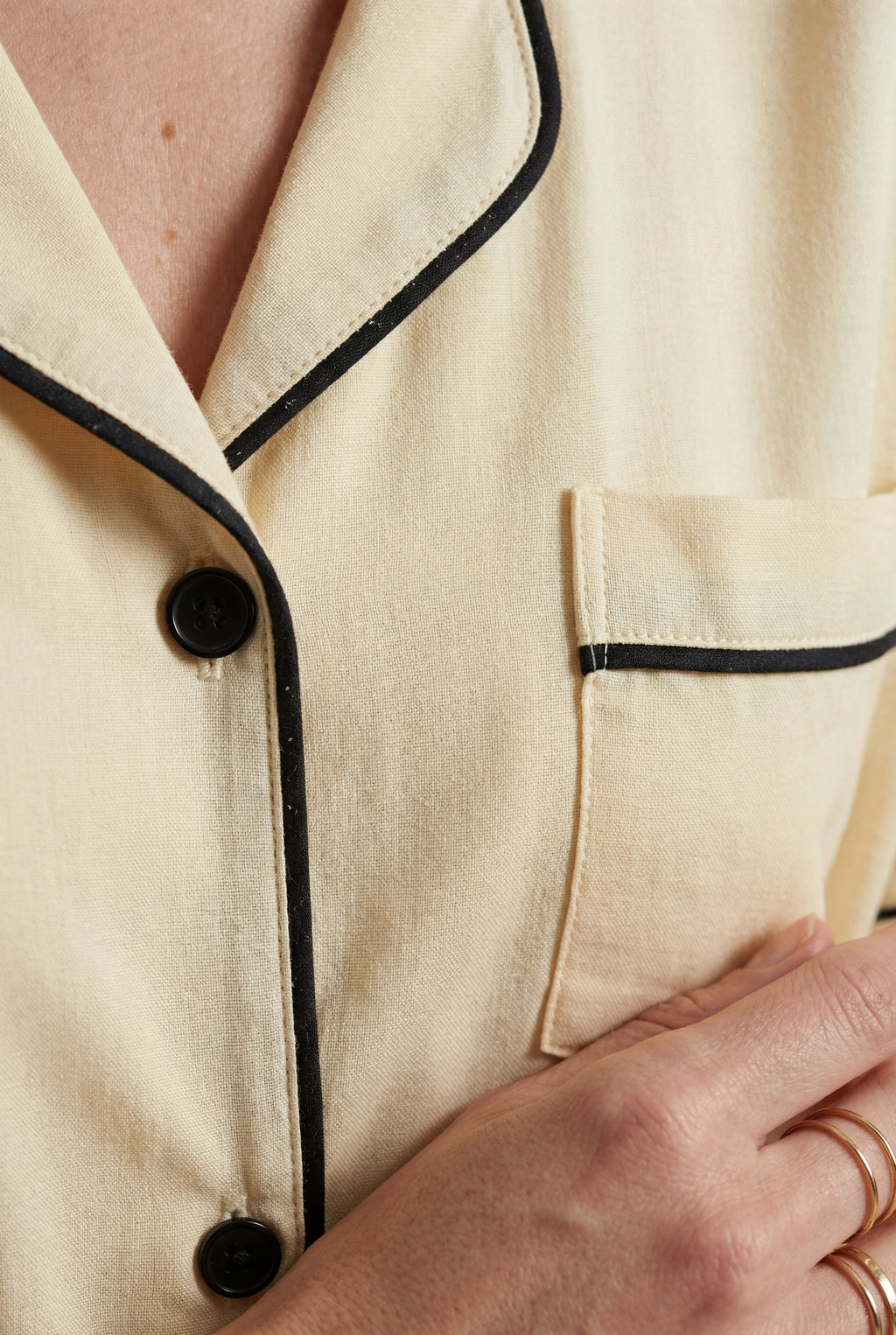 Lia | Contrast Piping Short Sleeve Pajama Set with Bow Waistband