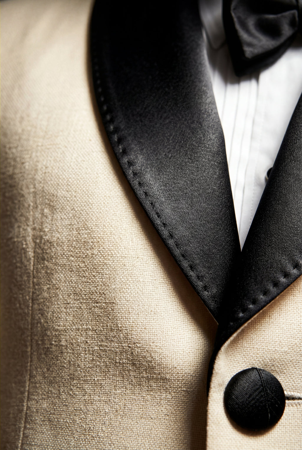 Liam | Contrasting Shawl Lapel Tuxedo Suit