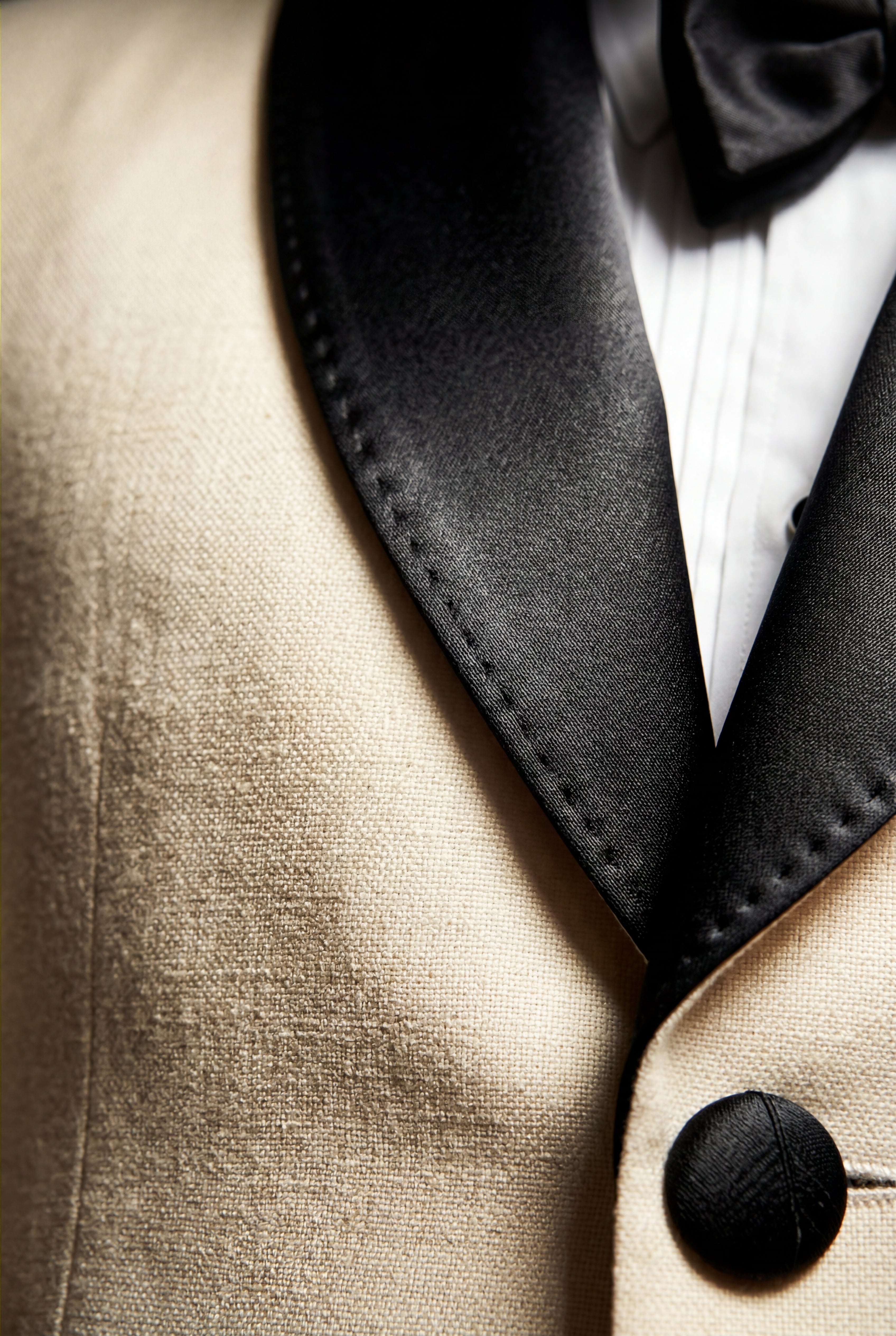Liam | Contrasting Shawl Lapel Tuxedo Suit
