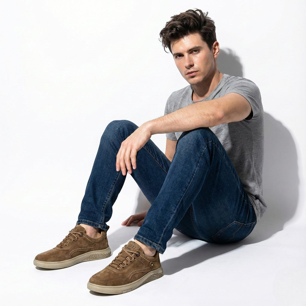 Liam | Minimalist Slip-On Lace-Up Sneakers with Cushioned Sole