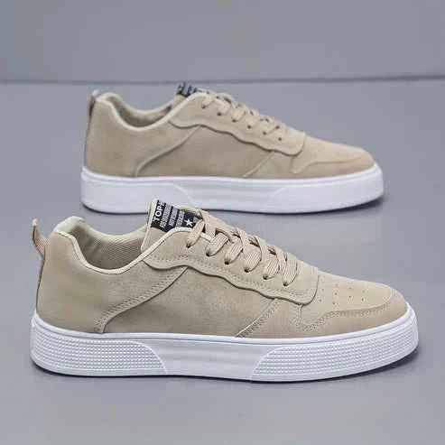 Liam | Minimalist Low Top Sneakers with Chunky Textured Sole