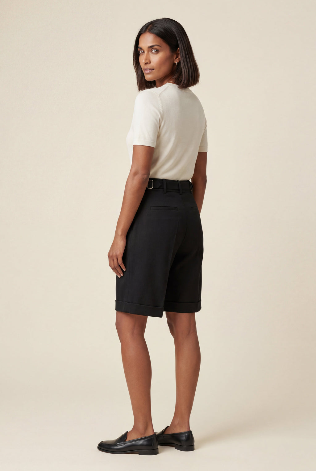 Lia | Belted Tailored Black Knee-length Bermuda Shorts