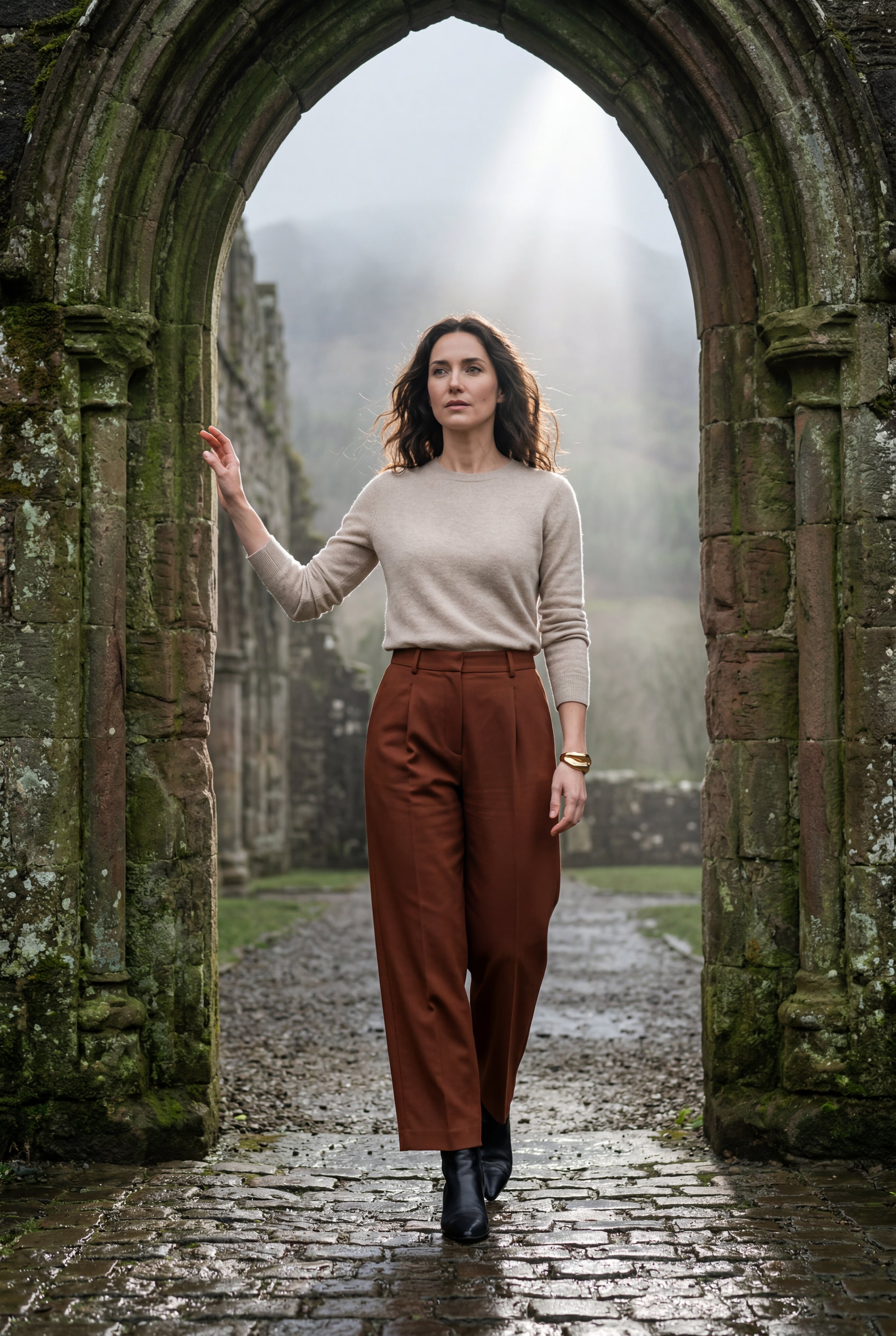 Lia | High-waisted Tailored Wide-leg Trousers with Pleats