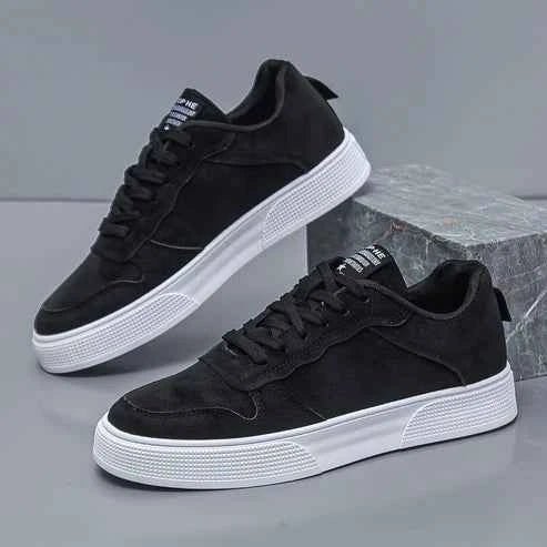 Liam | Minimalist Low Top Sneakers with Chunky Textured Sole