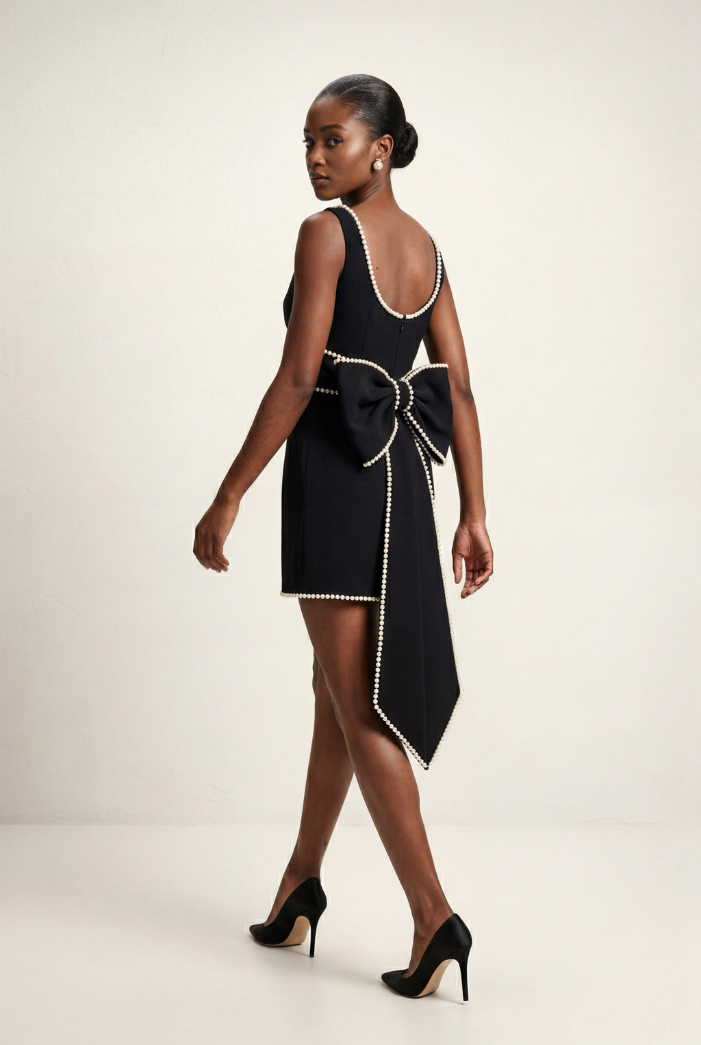 Elcevi | Pearl-trim Bow-back Fitted Mini Dress For Women