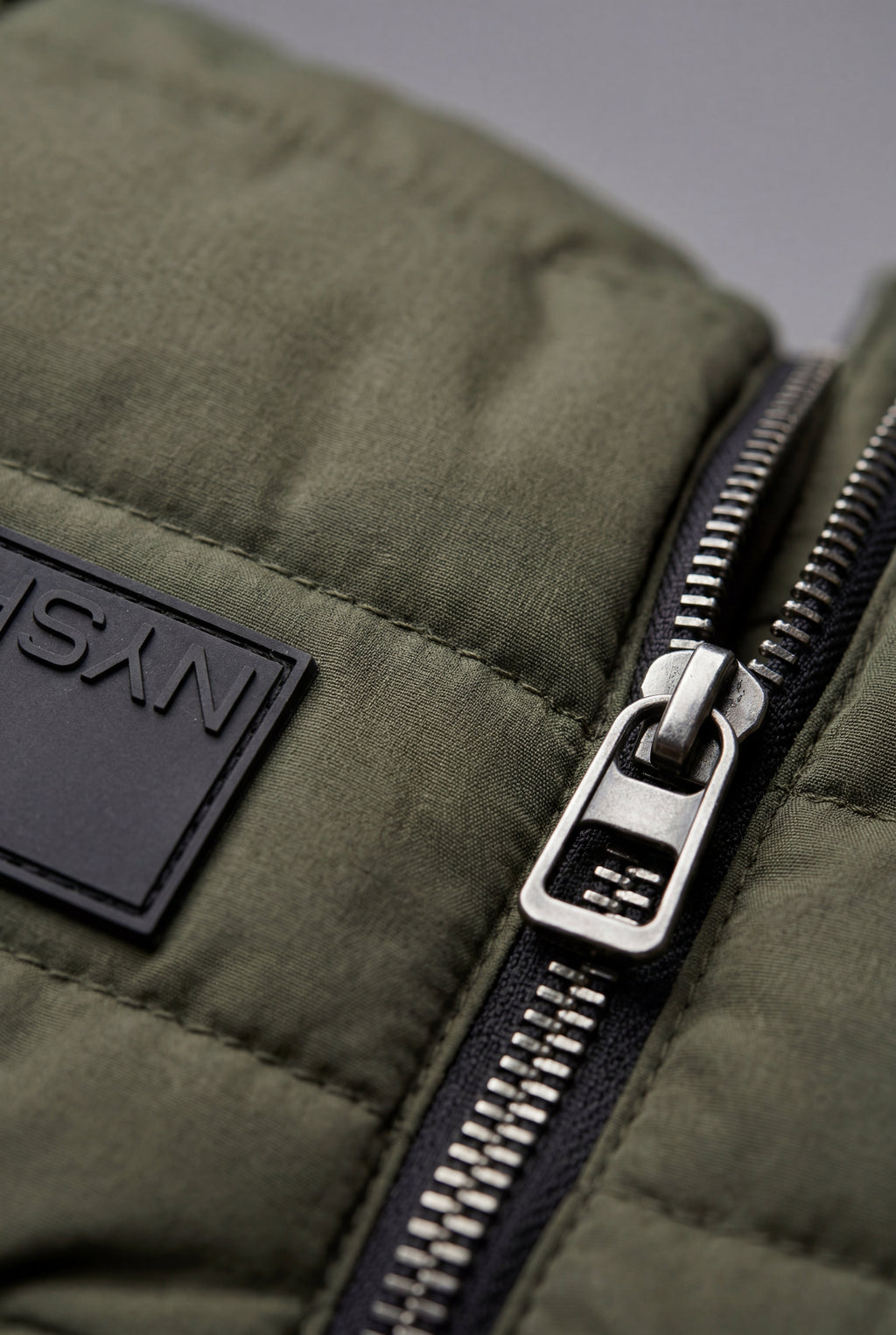 Liam | Quilted Hooded Puffer Vest with Zip Pockets