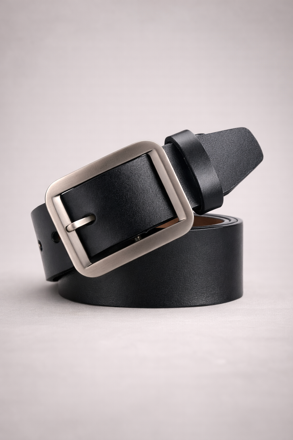 Kian | Rectangular Metal Buckle Classic Belt with Tapered Tip