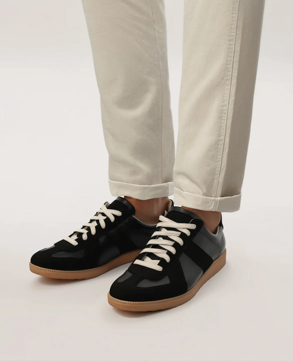 Liam | Retro Low-top Sneakers with Contrast Panels