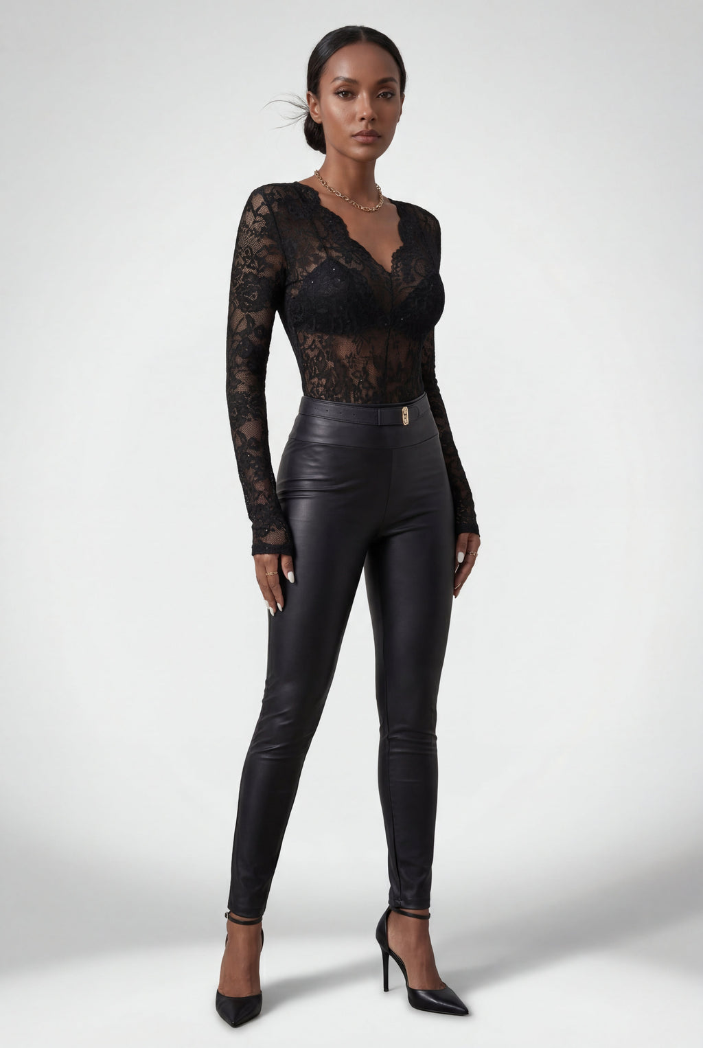 Lois | Scalloped Floral Lace Long Sleeve Bodysuit Top