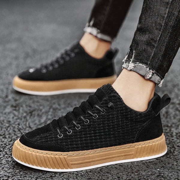 Gio | Textured Grid-pattern Low-top Sneakers with Contrast Sole