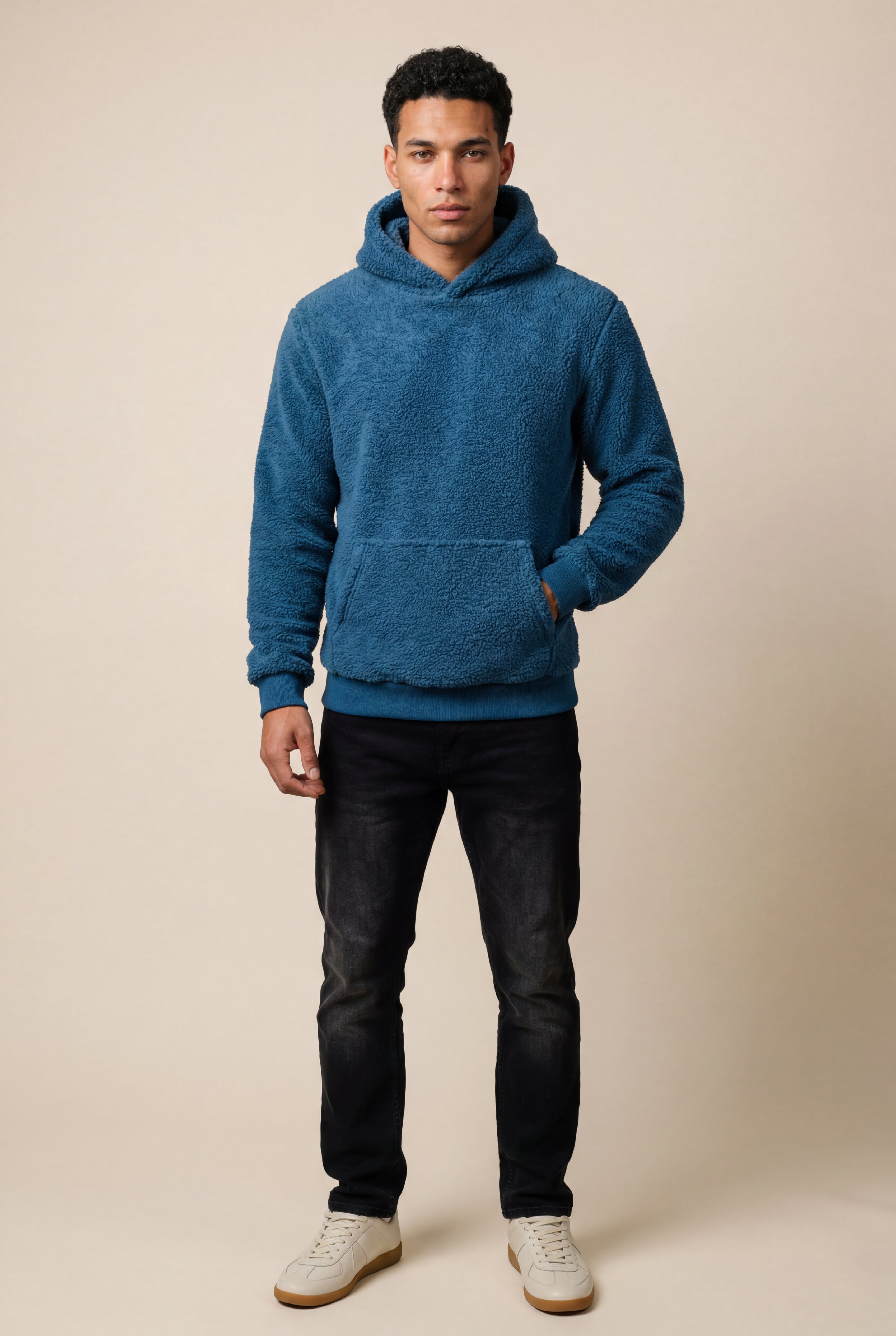 Liam | Plush Relaxed Fit Hoodie with Kangaroo Pocket