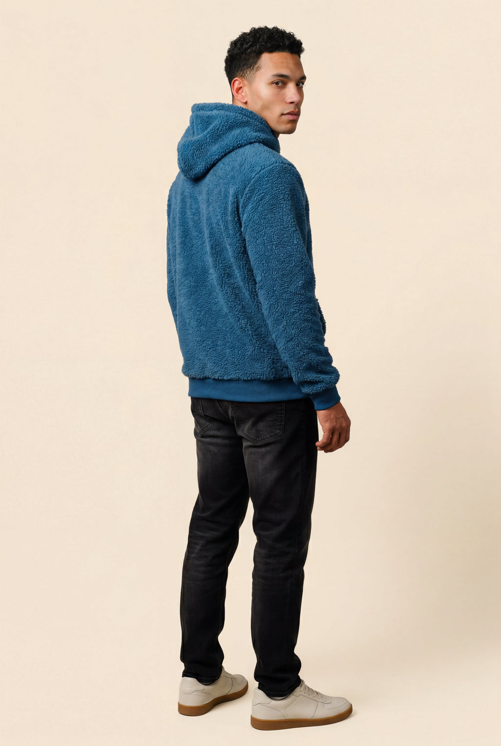 Liam | Plush Relaxed Fit Hoodie with Kangaroo Pocket