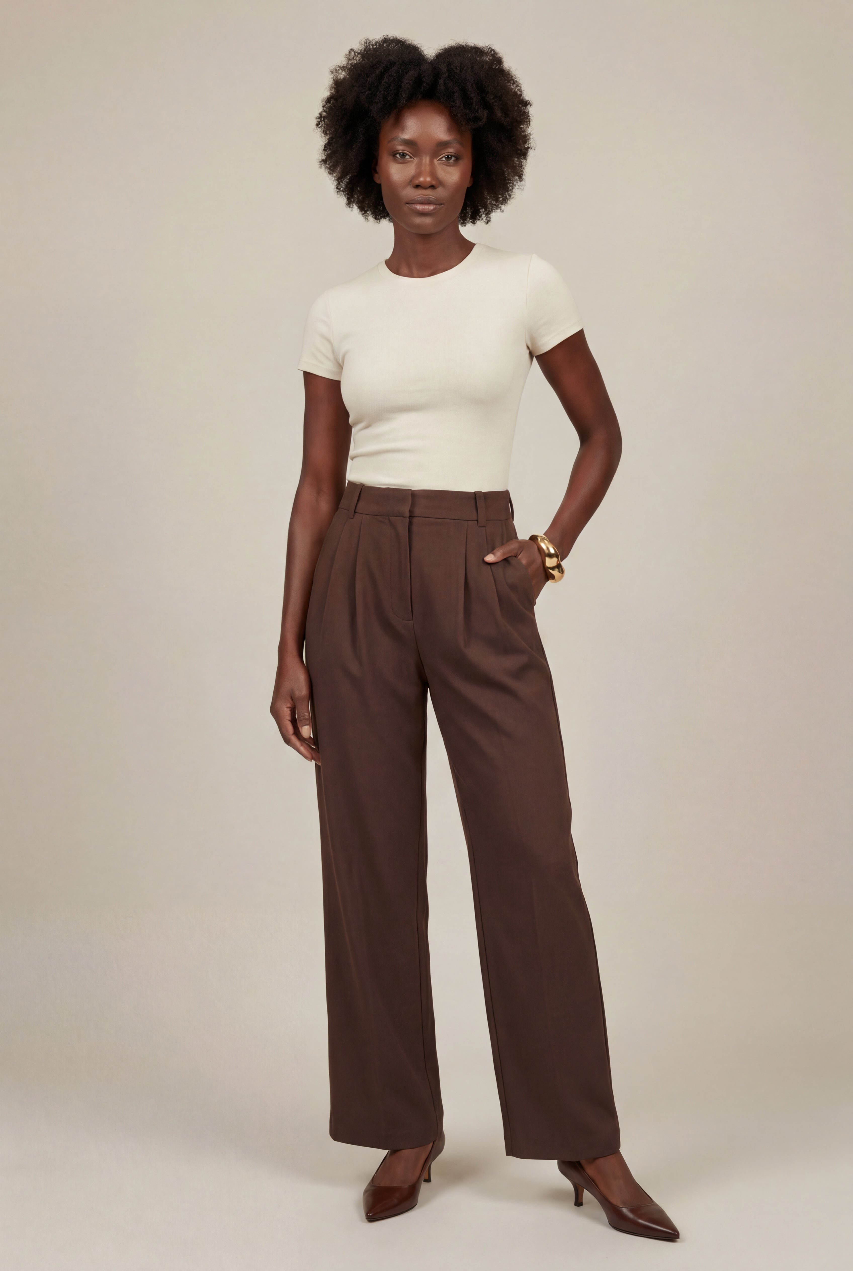 Lia | High-waisted Pleated Tapered Trousers with Tailored Waistband