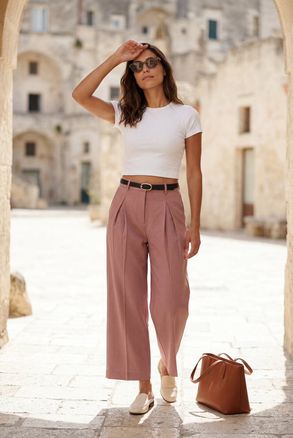 Lia | High-waisted Wide-leg Tailored Trousers with Belt