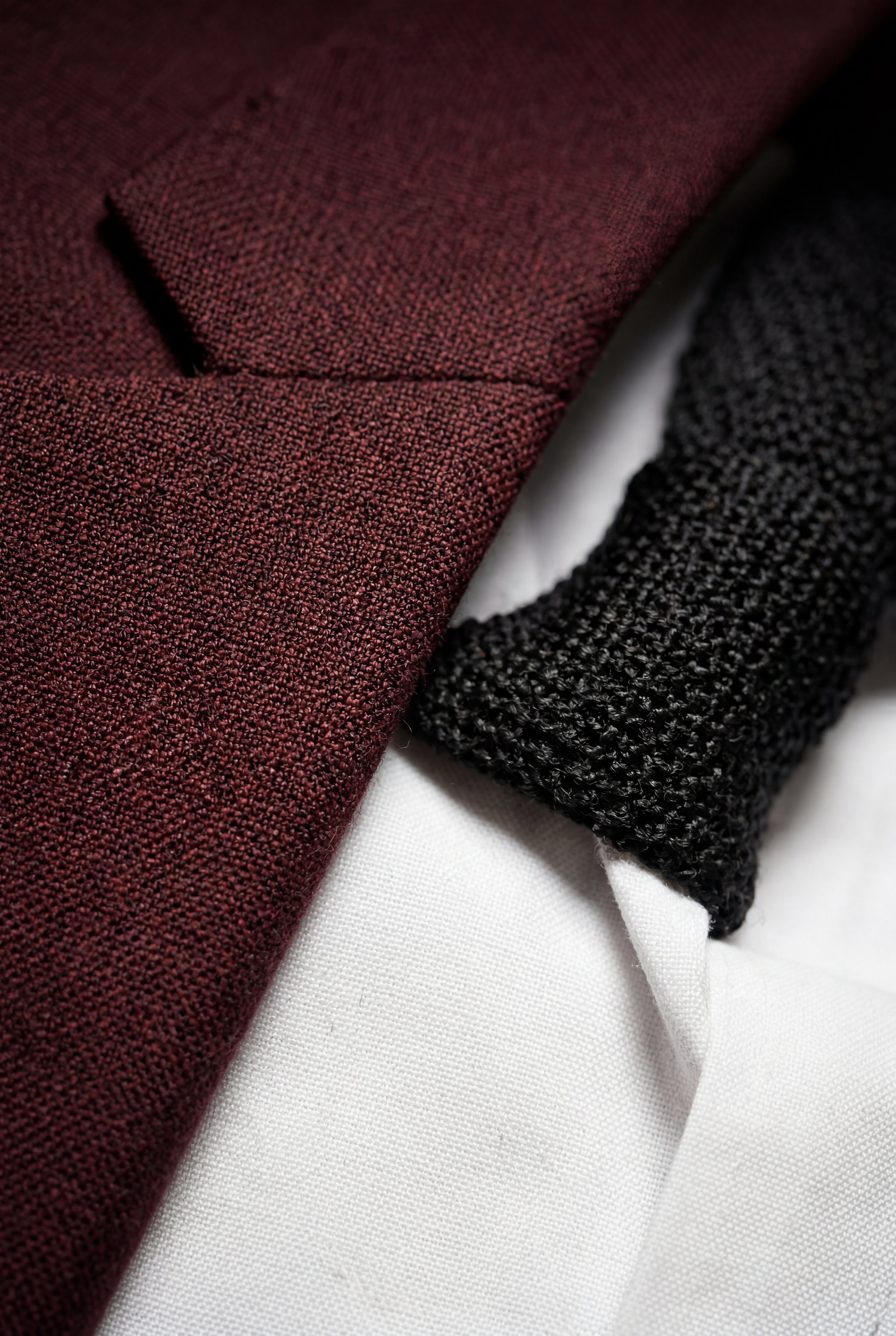 Liam | Slim Fit Two-piece Business Suit with Notched Lapel