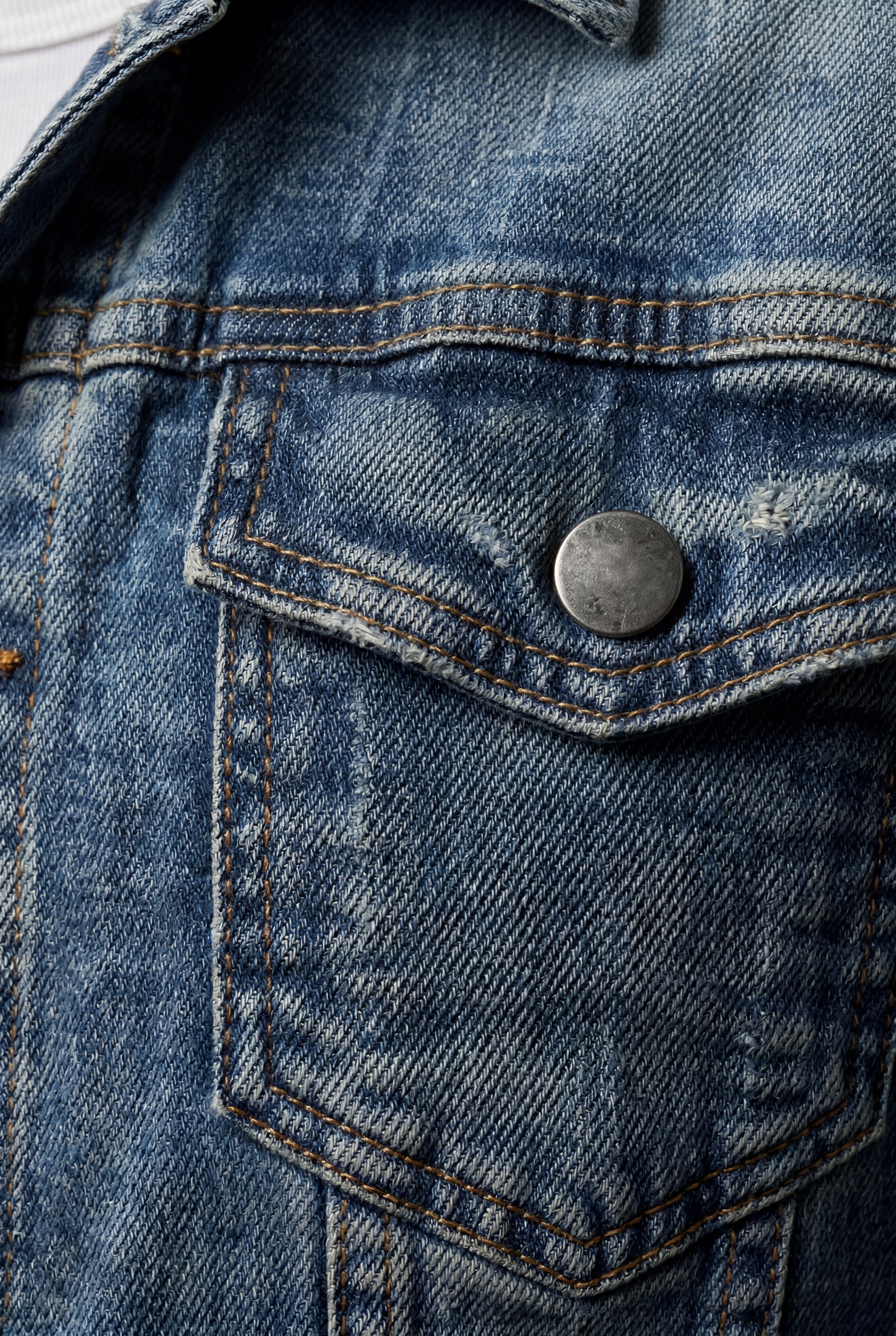 Liam | Medium Blue Classic Fit Trucker Jacket with Button Closure